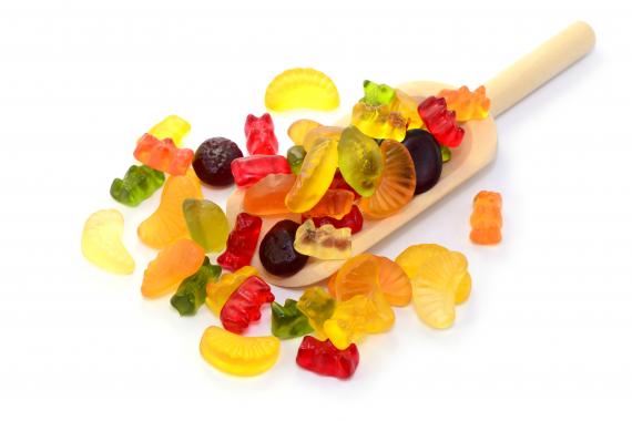gummies on spatula